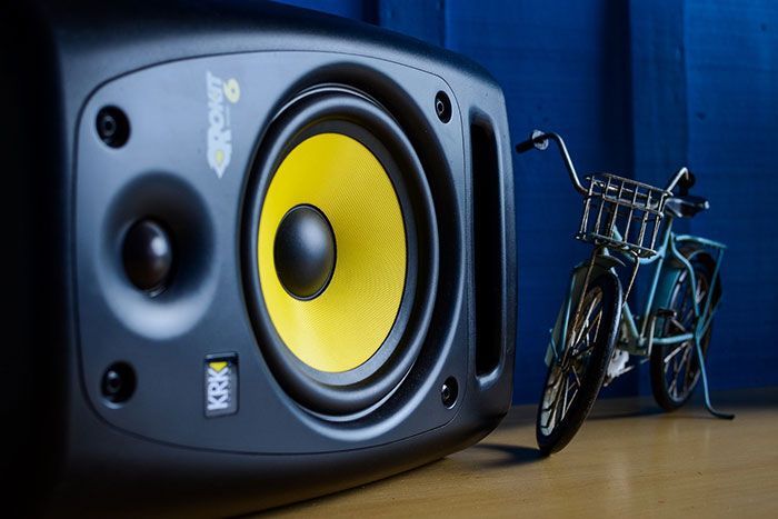 Cabinas de sonido activas ventajas